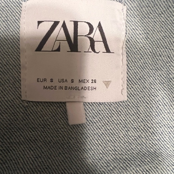 EUC Zara‎ Trucker Jacket Women Size Small Distress Look Denim Blue (B5) - Picture 4 of 6